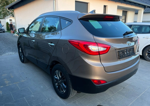 Hyundai ix35 cena 52800 przebieg: 117009, rok produkcji 2014 z Leszno małe 137